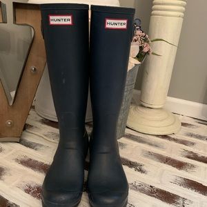 Navy Hunter Boots